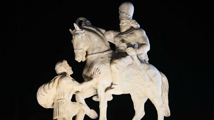 استفاده درست از المان‌های تاریخی؛ امری مهم در تقویت حس وطن‌پرستی ایرانی‌ها