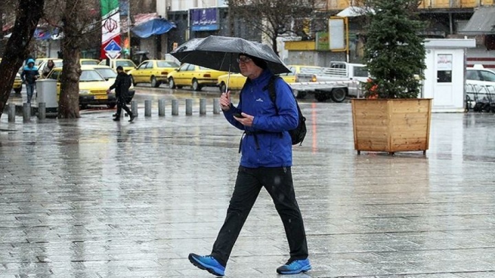 باران تهران اسیدی و سربی است؟