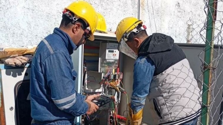 وزیر نیرو: تعداد کنتورهای هوشمند برق تا پایان سال دو برابر می‌شود