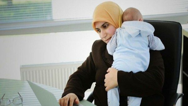 جزئیاتی از دستورالعمل کاهش سن بازنشستگی برای مادران شاغل