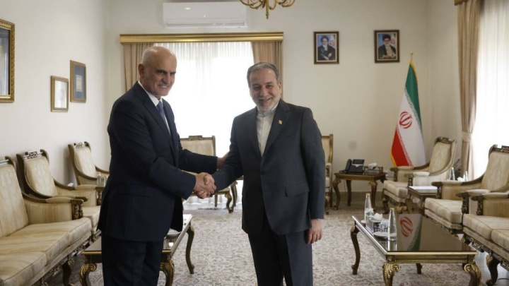 وزیر خارجه با معاون سیاسی رئیس مجلس لبنان دیدار کرد