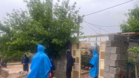 فیلم/ اعزام نیروهای هلال احمر به سیل زدگان شهرستان آبدانان