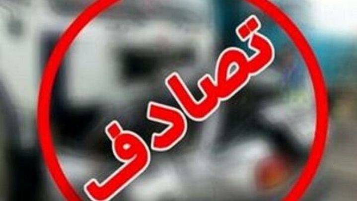 تصادف زنجیره ای ۲ اتوبوس با مینی بوس در شهرقدس؛۷ نفر مصدوم شدند