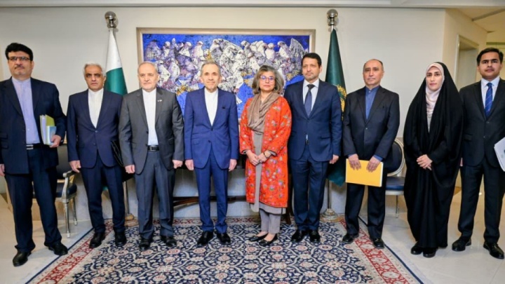 توافق ایران و پاکستان برای توسعه تجارت و ایجاد بسترهای جدید همکاری