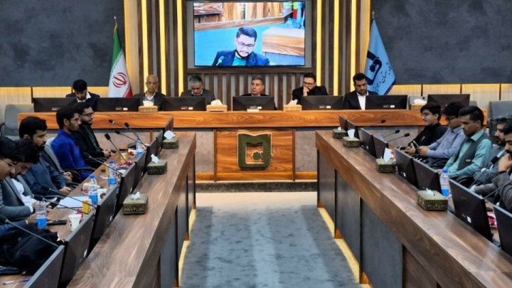 مشاور رئیس جمهور: همه صداها در فضای تصمیم سازی کشور باید شنیده شود