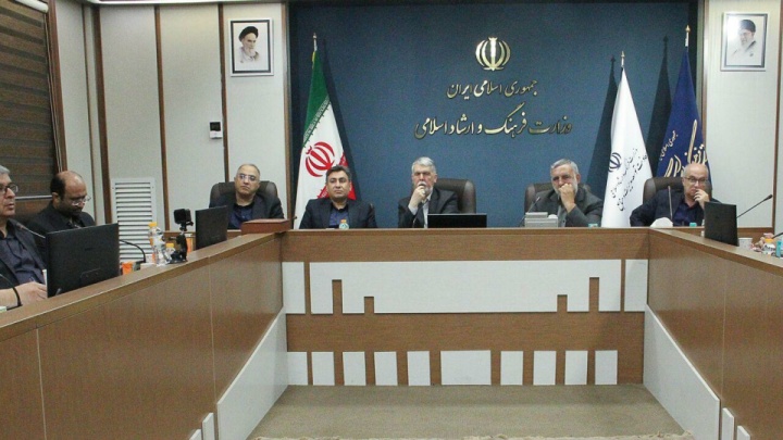 وزیر فرهنگ: همگی به اقلیم معنایی ایران کمک برسانیم