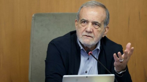 اخطار پزشکیان به خودروسازان