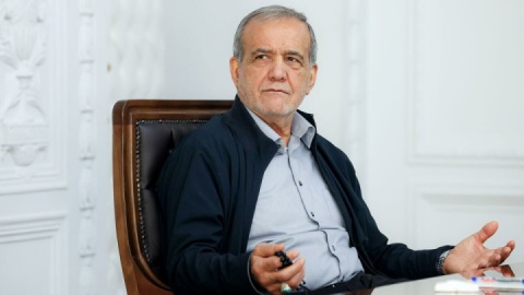 پزشکیان: حمایت از پژوهش‌های دانش‌آموزی را ضروری می‌دانیم