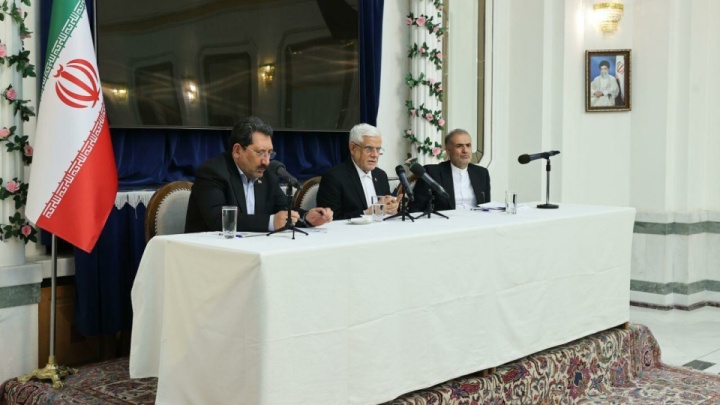 عارف: توسعه روابط چندجانبه با اتحادیه‌های منطقه‌ای یکی از اولویت‌های سیاست خارجی ایران است