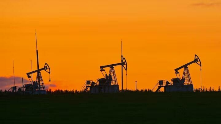 گلدمن‌ساکس: قیمت نفت در سال آینده به کانال ۵۰ دلار سقوط می‌کند