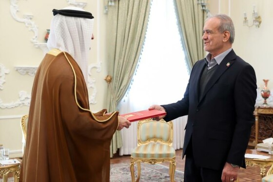 دریافت استوارنامه سفرای جدید کشورهای اتریش، غنا،عمان ، امارات