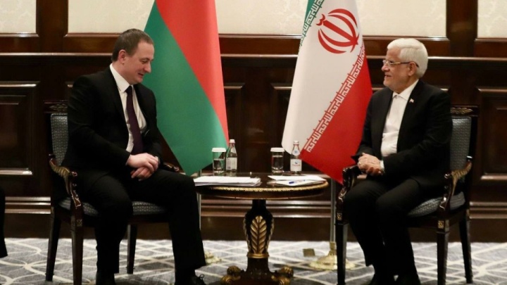 عارف: برای توسعه روابط با بلاروس اهمیت زیادی قائل هستیم