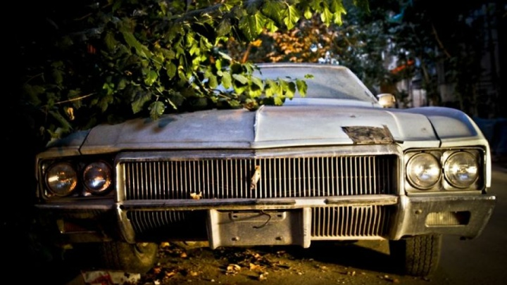 انتقال ۹۲۸ خودرو رها شده در پایتخت به پارکینگ