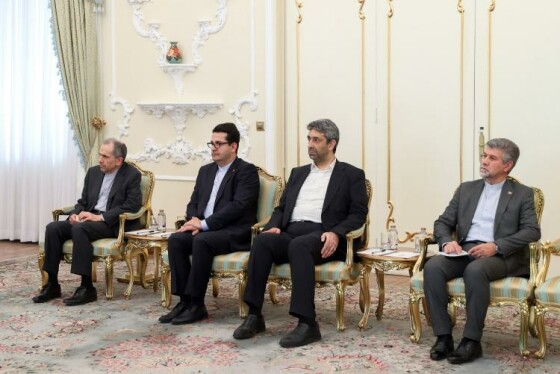 دریافت استوارنامه سفرای جدید کشورهای اتریش، غنا،عمان ، امارات