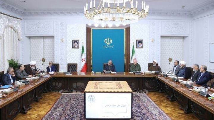 رعایت قوانین و هنجارهای ملی در حوزه عفاف و حجاب باید از درون دستگاه‌ها و از سوی مدیران و کارکنان آغاز شود