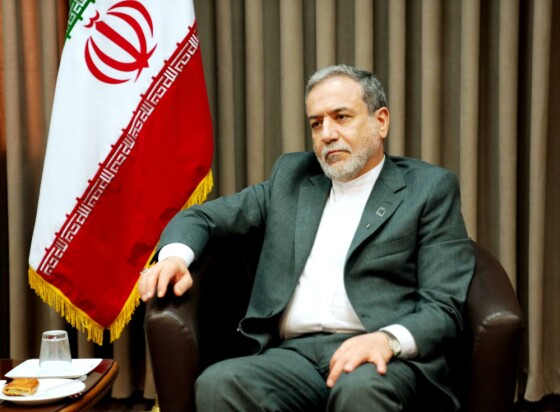 نشست روسای نمایندگی‌های جمهوری اسلامی ایران درکشورهای آذربایجان، قزاقستان، ترکمنستان، آستاراخان وآکتائو با وزیرامور خارجه