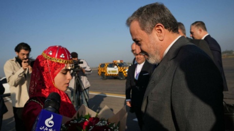 وزیر امور خارجه: همکاری استانداران ساحلی خزر برای حل مشکلات موثر است