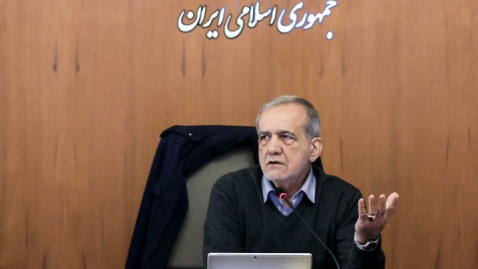 پزشکیان: جلوگیری از افزایش پرداختی مردم در درمان، خط قرمز ماست