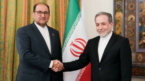 دیدار سفیر جدید ایران در بنگلادش با عراقچی