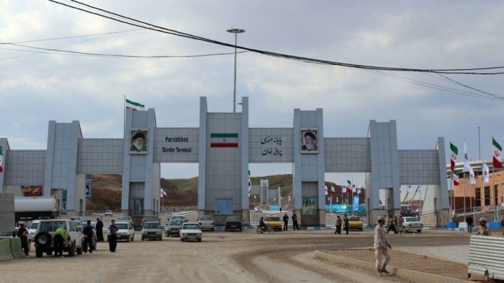 صادرات کالا از اول آذرماه در گمرک پرویزخان تنها با کارت بازرگانی معتبر امکان‌پذیر است
