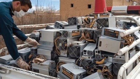 چراغ ۲۰۰۰ ماینر قاچاق خاموش شد