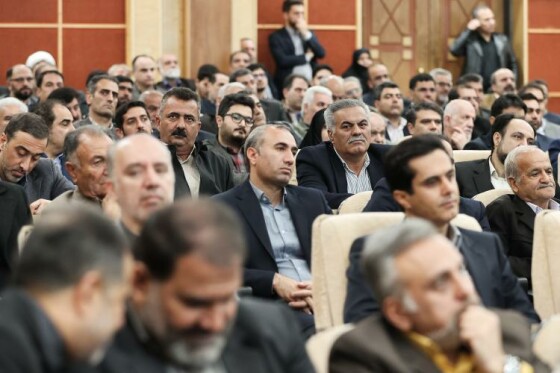 نشست دکتر پزشکیان با فرهیختگان و فعالان فرهنگی استان قزوین