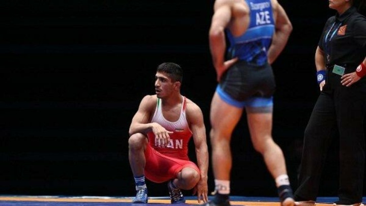 مومنی به مدال برنز رسید