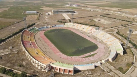 وزیر ورزش: یک همت برای تکمیل استادیوم علی دایی اختصاص مییابد