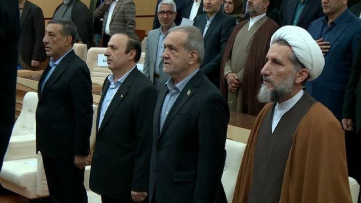 رئیس‌جمهور پزشکیان وارد استان قزوین شد