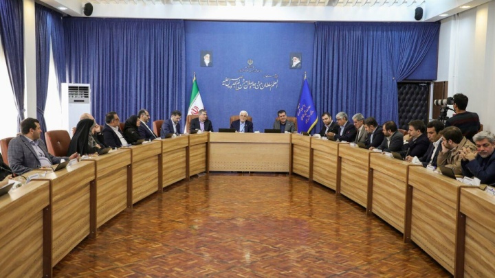 عارف: ارتباطات علمی بین‌المللی برای کشور حیاتی است/ ضرورت آموزش هوش مصنوعی از مدارس