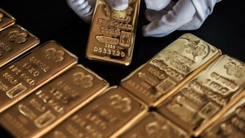 چرا با وجود افت اونس، قیمت سکه و طلا افزایشی شد؟