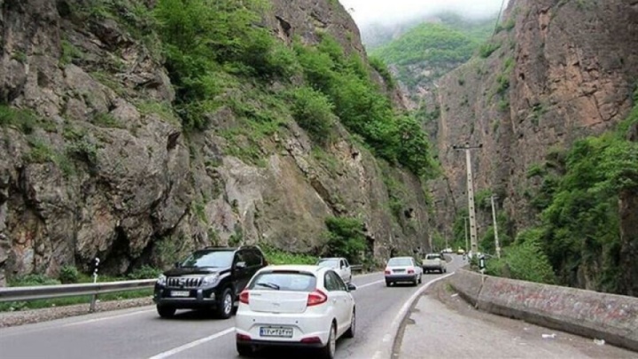 آزادراه تهران-شمال و جاده چالوس از ساعت ۱۳ یک‌طرفه می‌شود