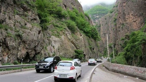آزادراه تهران-شمال و جاده چالوس از ساعت ۱۳ یک‌طرفه می‌شود