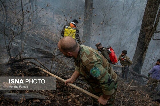 عملیات مهار آتش‌سوزی مناطق کوهستانی روستاهای دلیر و الیت