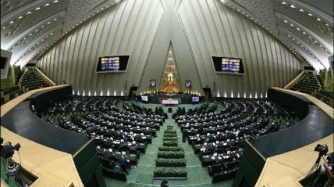 سه وزیر به کمیسیون‌های مجلس می‌روند