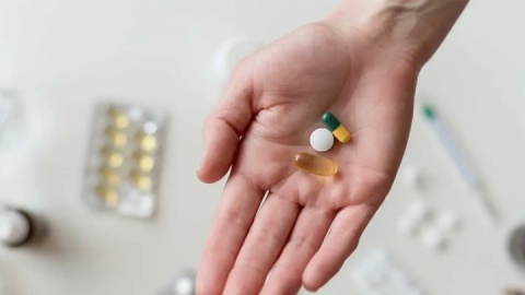 مردم از مصرف خودسرانه آنتی‌بیوتیک به‌طور کامل خودداری کنند