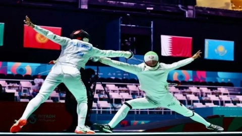 شمشیربازی در سراشیبی سقوط