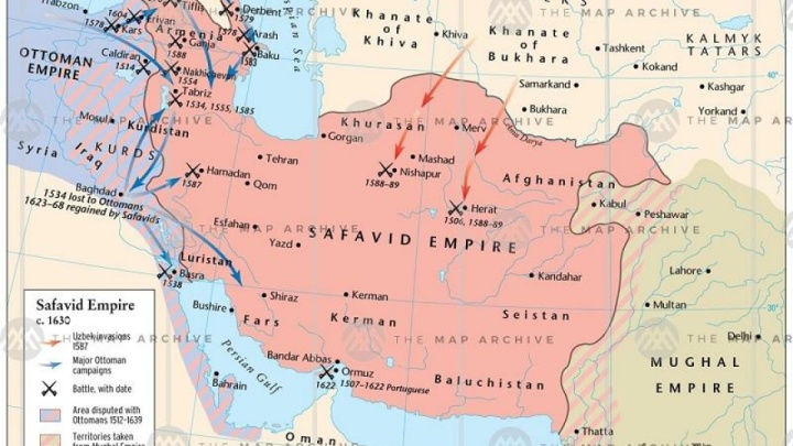 از شکوه صفوی تا افول قدرت مرکزی