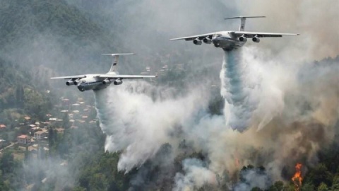 آتش‌سوزی جنگل‌های الیت کنترل شد/ عملیات هوایی سپاه و ارتش برای مهار آتش