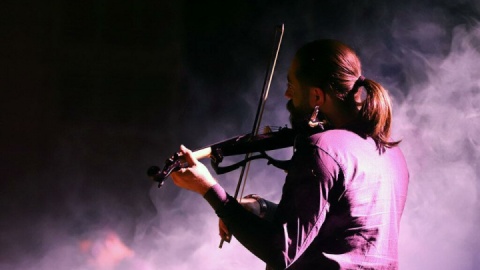 فیلم مستند «زیبا، لذیذ، مبتذل» اکران میشود