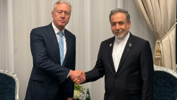 پیام تبریک وزیر امور خارجه به همتای لبنانی به مناسبت روز استقلال لبنان