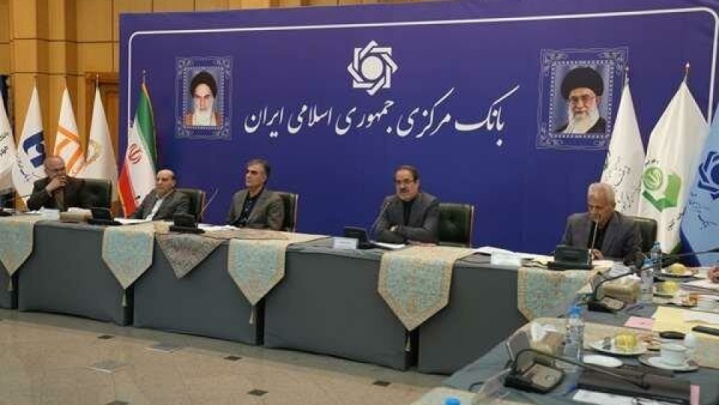 بی‌توجهی مدیران بانکی به تکالیف قانونی، عامل بروز بحران در بانک‌ها