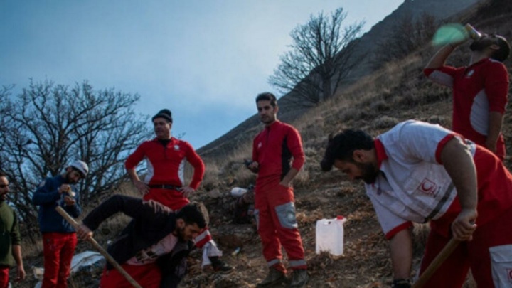 خدمات‌رسانی ۸۱تیم عملیاتی در اطفای حریق جنگل‌های الیت