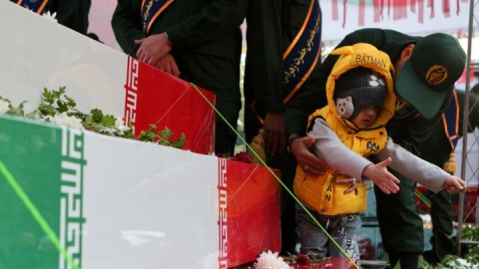 گزارش تصویری/ تشییع ۱۰۰ شهید گمنام دفاع مقدس