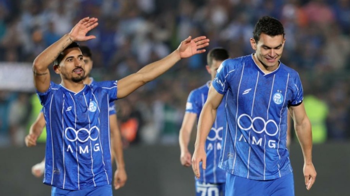 قضاوت داوران کره‌ای در دیدار استقلال و الوصل