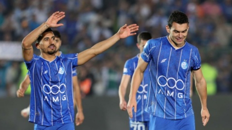 قضاوت داوران کره‌ای در دیدار استقلال و الوصل