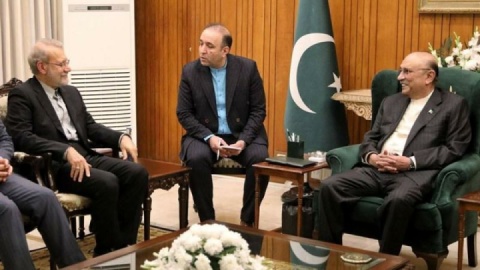 تاکید رئیس‌جمهور پاکستان بر همبستگی با ایران/استقبال از پیشبرد مذاکرات خط لوله گاز