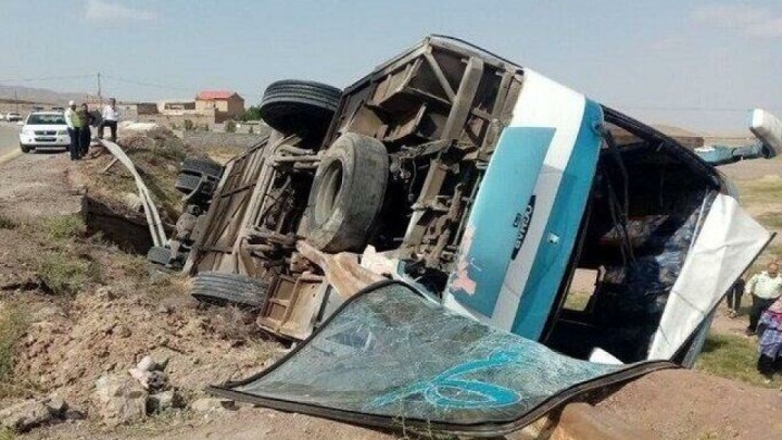 آخرین وضعیت مصدومان واژگونی اتوبوس در محور بردسکن-سبزوار