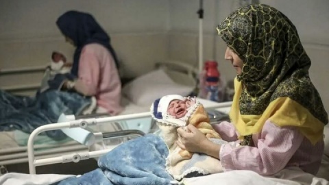 حمایت از مادران امید به فرزندآوری در خانواده‌ها