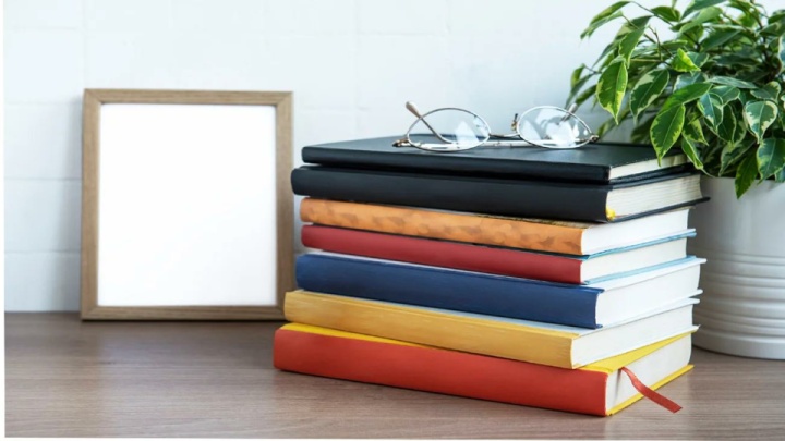 «آینه‌های شکسته»؛ بازتابی از یک عمر مطالعه، تدریس و نوشتن